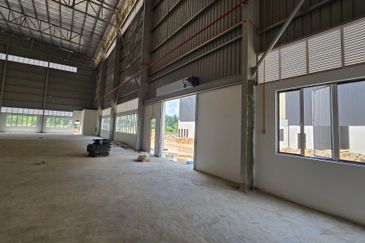Brand New Semi-D Factory/Warehouse Taman Industri Alam Jaya