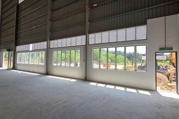 Brand New Semi-D Factory/Warehouse Taman Industri Alam Jaya