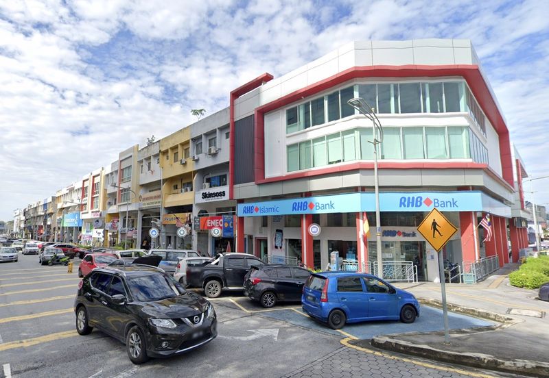 Rare 4 Story Corner Shop Unit @ Uptown Damansara Utama, SS 21