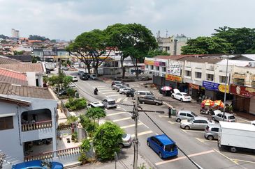 Below Bank Value Shoplot @ Taman Midah Cheras