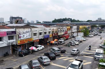 Below Bank Value Shoplot @ Taman Midah Cheras