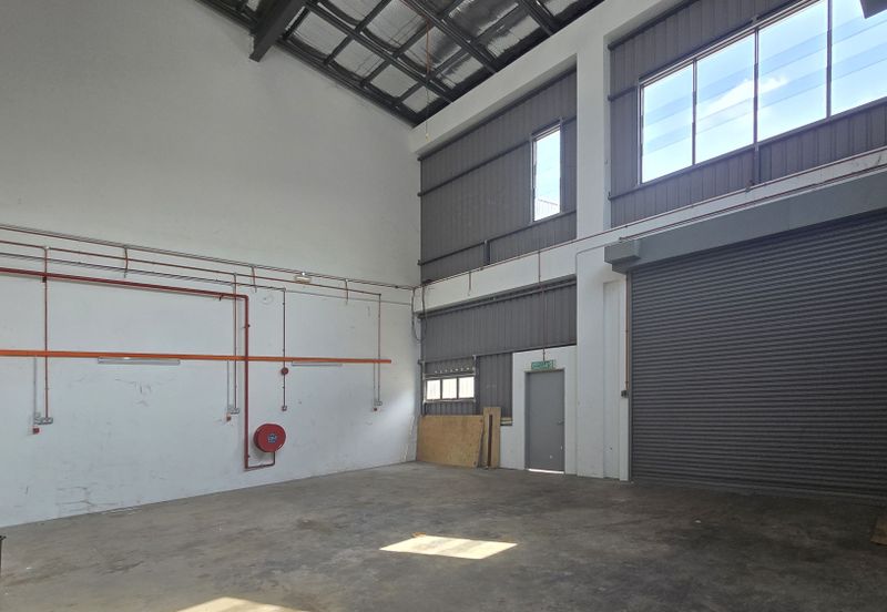 1.5 Sty Semi-D Factory @ Gateway 16