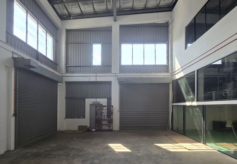 1.5 Sty Semi-D Factory @ Gateway 16