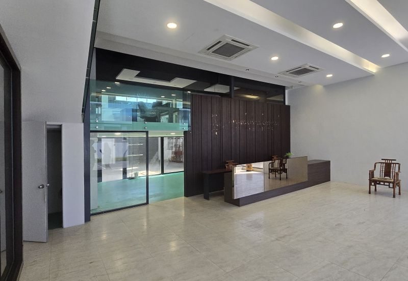 1.5 Sty Semi-D Factory @ Gateway 16