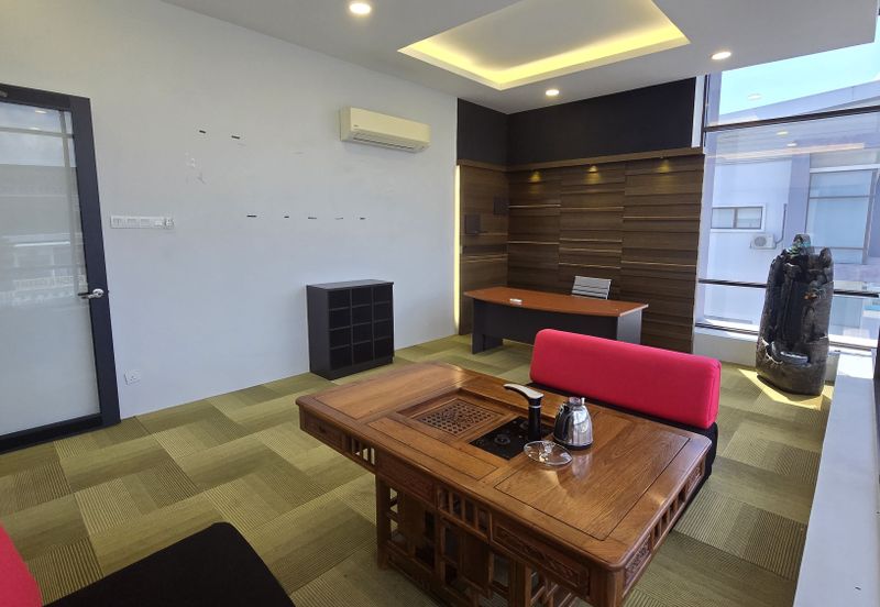 1.5 Sty Semi-D Factory @ Gateway 16