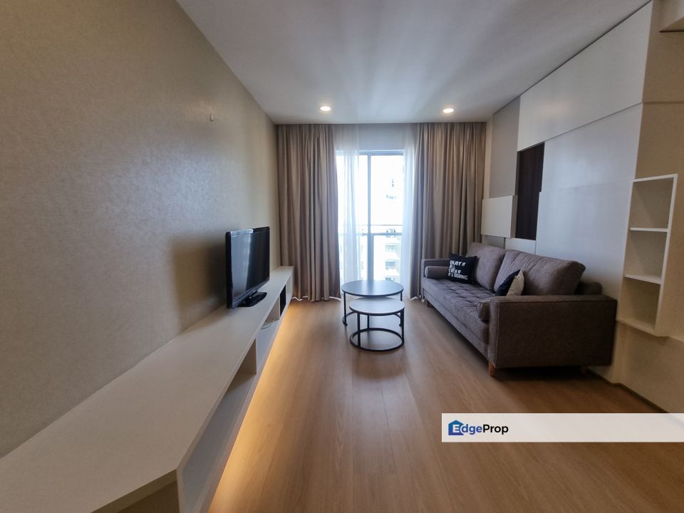 Newly refurbished furnished unit for sale, Kuala Lumpur, Mont Kiara