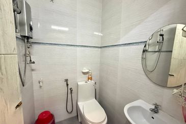 Taman Tinggi, IPOH - Double Storey Home For Sale