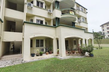 Condo in Meru Valley Golf Resort, Ipoh For Sale