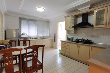 Condo in Meru Valley Golf Resort, Ipoh For Sale