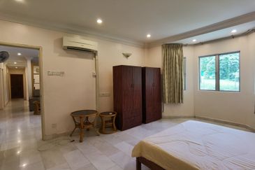 Condo in Meru Valley Golf Resort, Ipoh For Sale