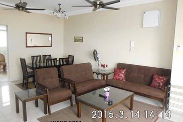 Golden Sands Seaview Residence