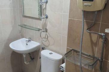 Golden Sands Seaview Residence