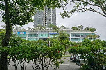 The LakeFront @ Southkey