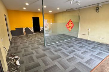 Taman Anggerik -  Shop , Tampoi , Johor