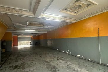 Jalan Hang Tuah -  Shop , skudai , Johor