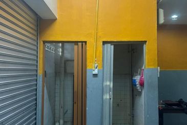 Jalan Hang Tuah -  Shop , skudai , Johor