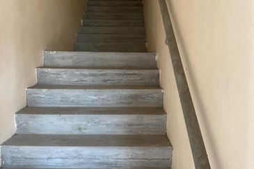 Taman Mount Austin Commercial