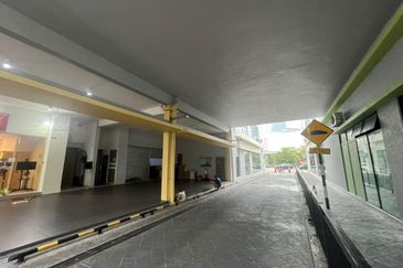 The LakeFront @ Southkey