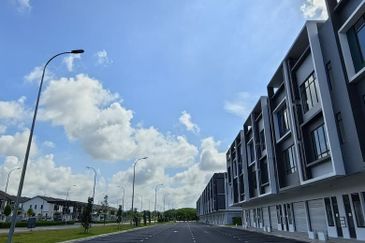 Crest @ Austin Emerald 2