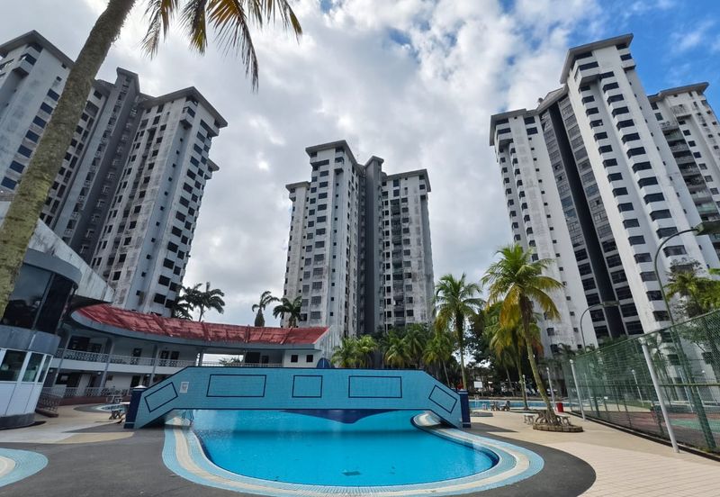 Mewah View Luxurious Apartments