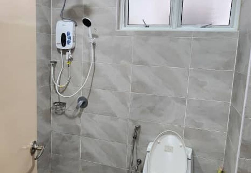 The Pinnacles (Pinnacle Tower)