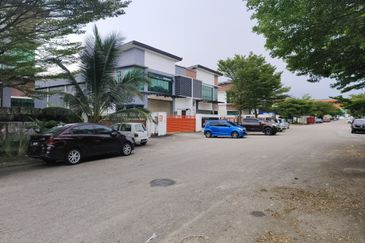 Kempas Utama Industrial Park