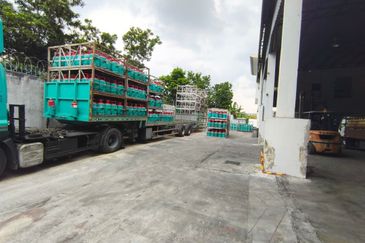 Kempas Utama Industrial Park