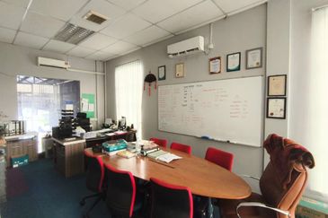 Kempas Utama Industrial Park