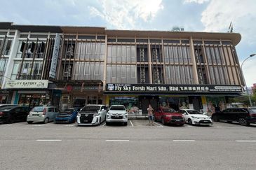 Oasis 2 @ Tropicana Danga Cove