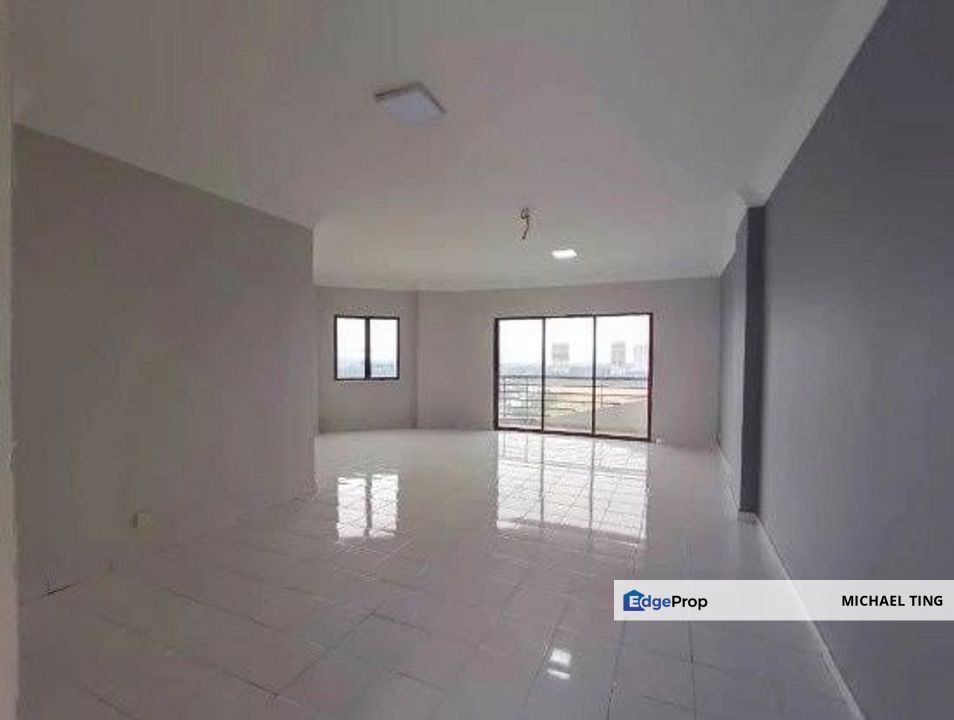 Sri Mutiara 3 Bedroom Unit For Sale, Johor, Masai