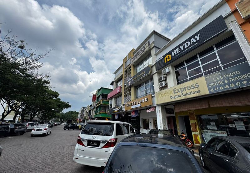 Taman Austin Heights