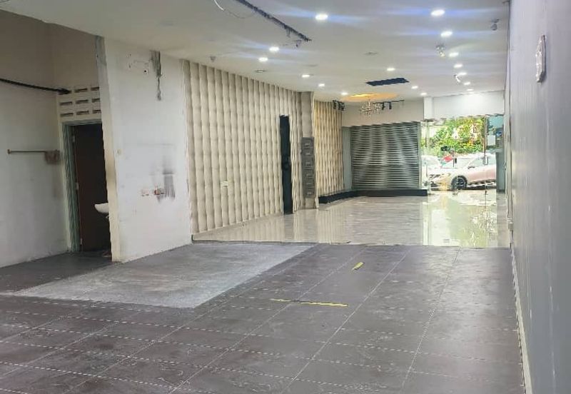 Taman Mount Austin Commercial