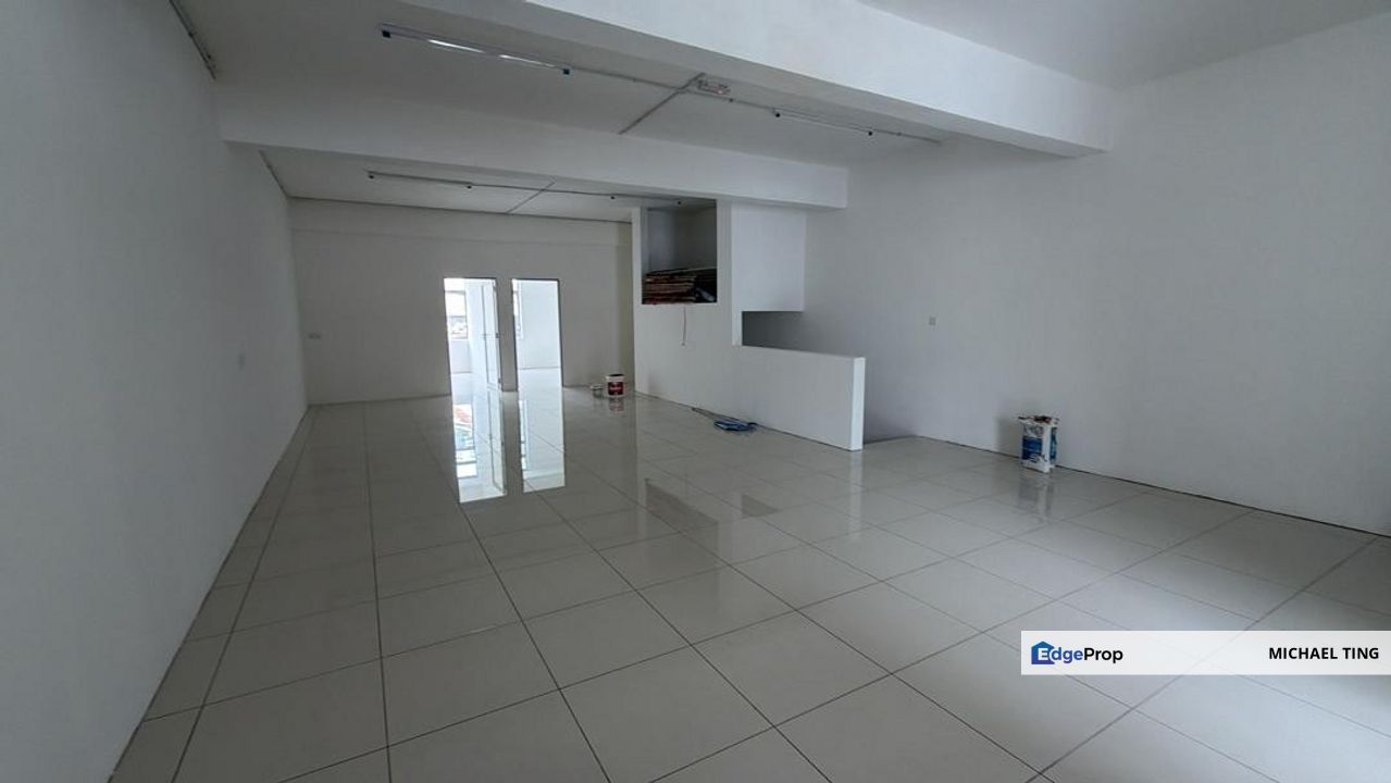 Taman Universiti - Shop For Rent, Johor, Skudai