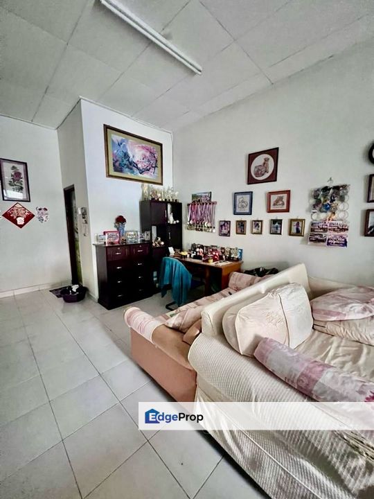 Single Storey Terrace For Sale At Taman Bestari Indah 🏡, Johor, Ulu Tiram