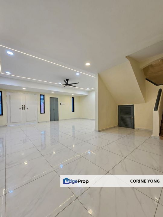 Double Storey Terrace House For Sale At Desa Cemerlang 🏠, Johor, Ulu Tiram