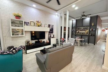 Austin Residence @Taman Mount Austin