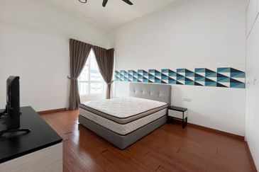 The Pinnacles (Pinnacle Tower)