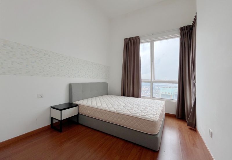 The Pinnacles (Pinnacle Tower)