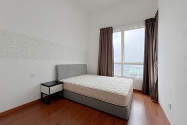 The Pinnacles (Pinnacle Tower)