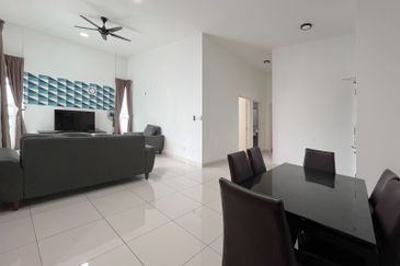 The Pinnacles (Pinnacle Tower)