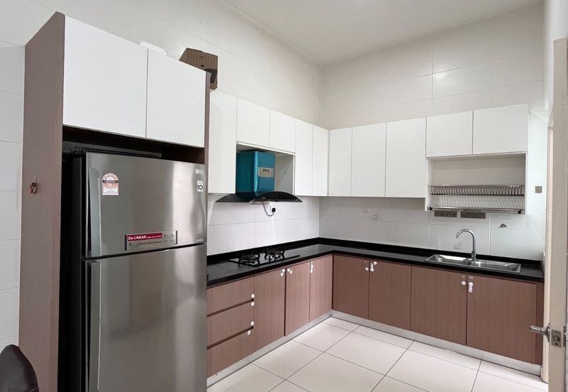 The Pinnacles (Pinnacle Tower)