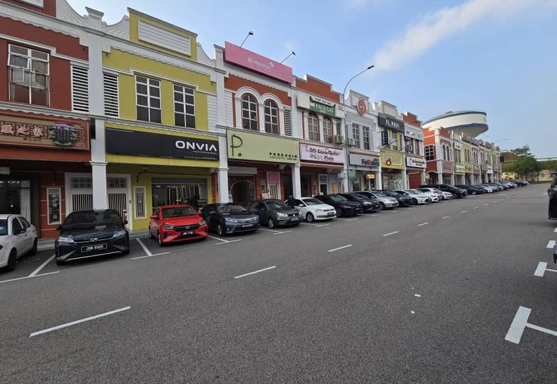 Taman Mount Austin Commercial