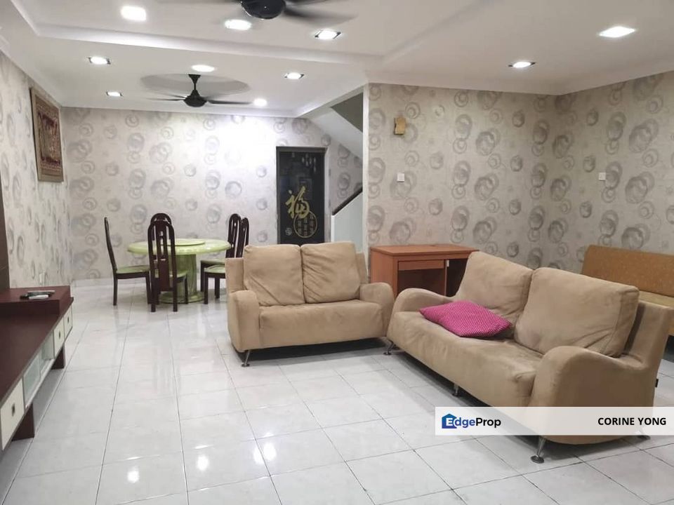 Double Storey Terrace House For Sale At Desa Cemerlang 🏠, Johor, Ulu Tiram