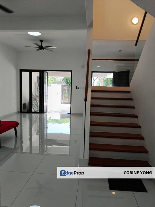 Double Storey Superlink House For Sale At Pelangi Indah , Johor, Ulu Tiram