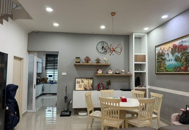 Austin Residence @Taman Mount Austin