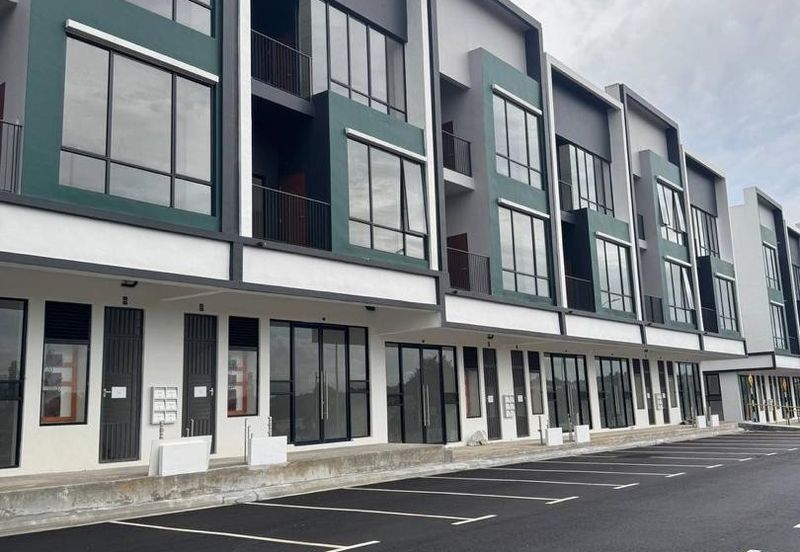 Taman Mount Austin Commercial