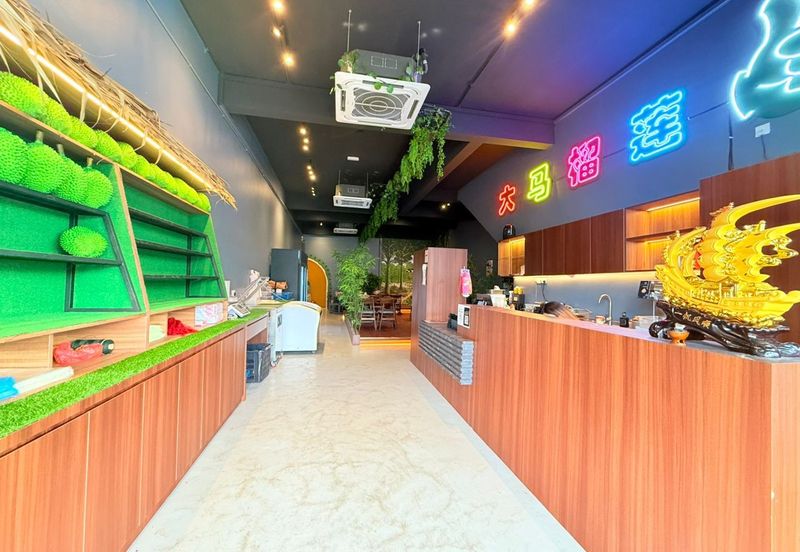 Taman Mount Austin Commercial