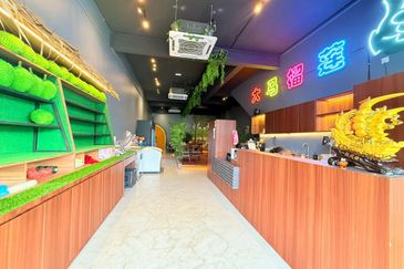 Taman Mount Austin Commercial