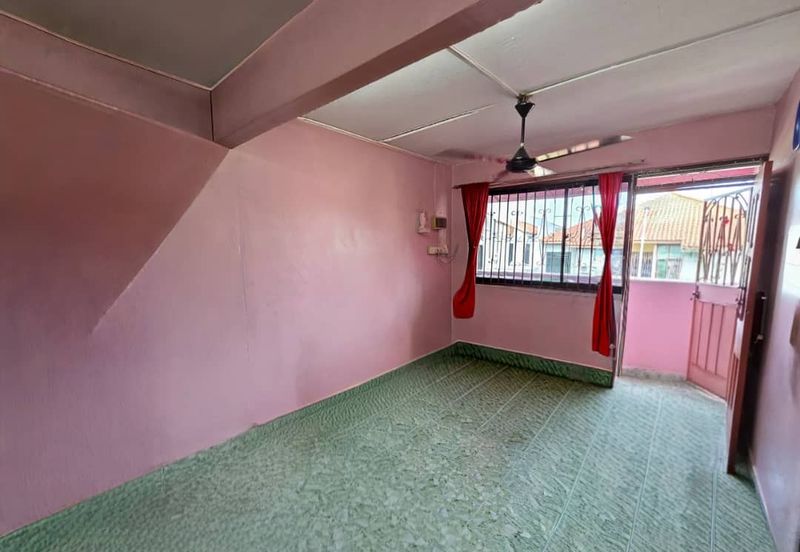 Flat Taman Ungku Tun Aminah