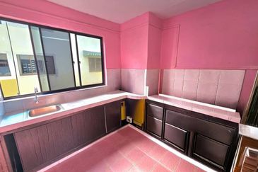 Flat Taman Ungku Tun Aminah